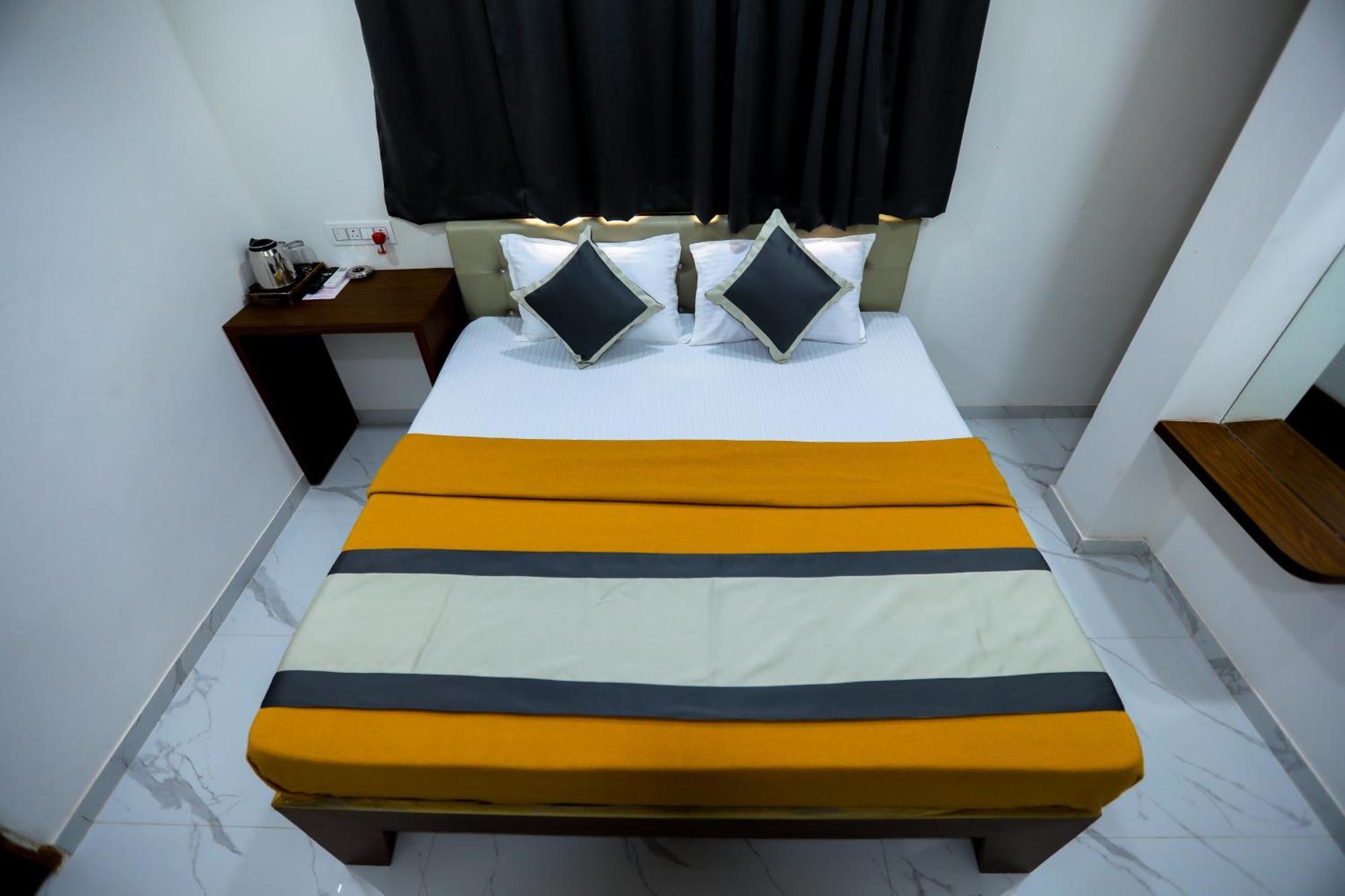 Fortuna Inn Manage By Sn Hospitality Nová Bombaj Exteriér fotografie